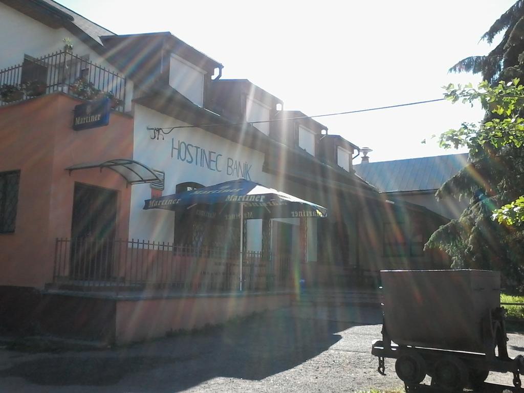 Hostinec Banik Ľubeľa Exterior foto